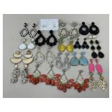 Costume Earrings / 19 pair