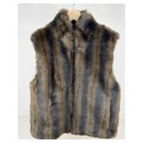 Sz S/M Womenï¿½s Faux Fur Vest