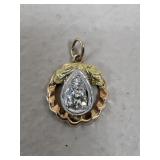 Pendant w/ Diamonds