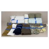 Assorted Fabric Pieces / 14 pc