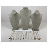 Costume / Fashion Necklaces / 18 pc