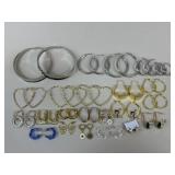 Costume Earrings / 23 pairs