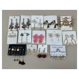 Costume Earrings / 15 pc