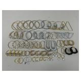 Gold & Silver Tone Earrings / 32 pc