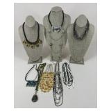 Fashion Jewelry - Costume Necklaces / 10 pc