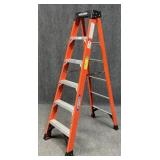 6ï¿½ Fiberglass Ladder
