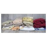 20pc Lot Bath & Pool Towels