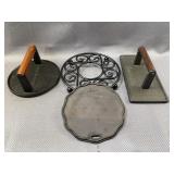 4pc Trivets & Cast Iron Grill Presses
