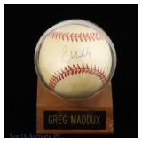 Greg Maddux Signed ONL Baseball