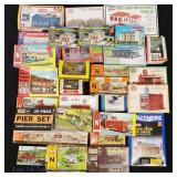 HO-Scale Train Engines, Cars, Props some NIB (+25)