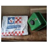 Green Vintage Gas Tank 8x10x5in and 25kg Purina