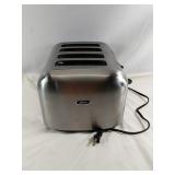 Oster 4 slice Toaster Works