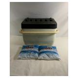 Delco Energizer Cooler With 2 Ice Packs (