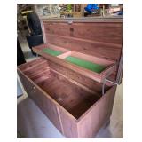 Lane Mid-Century Cedar Hope Chest43" x 19" x 21"