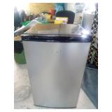 Master Chef Mini Fridge Model No 043-0290-6