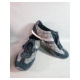 Ladies "Coach" Shoes Size 9 1/2 in Good Condition