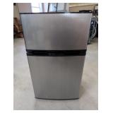 Insignia Mini Fridge, Like New,
