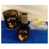 Miscellaneous Lot Includes Vintage FM/AM 2 Band