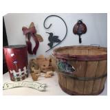 Vintage Mo-Bo Basket, Galvanized Metal Bucket,