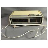 Vintage Sankyo Digital FM/AM Radio Powers On