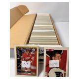 Large assortment of hockey cards, approx. 1990