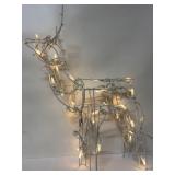 Noma Decorative 3-Dimensional Silhouette, Feeding