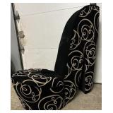 Upholstered Shoe Chair - size in photos