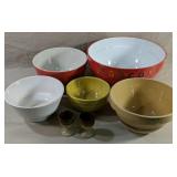 Various Sizes Of Ceramic Bowls