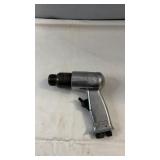 Pneumatic air tool with metal body and trigger