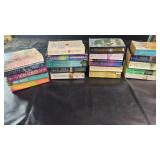 20 Nora Roberts BooksCollection of 20 Nora