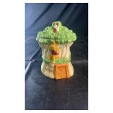Winnie the Pooh ceramic cookie jar featuring Pooh