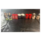 ceramic novelty salt and pepper shakers i