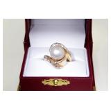 18kt Gold South Sea pearl & diamond ring