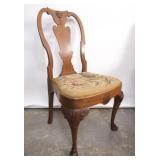 19th cent Queen Anne walnut chair