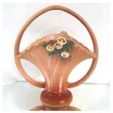 Roseville 911 "Mock Orange" basket - pink