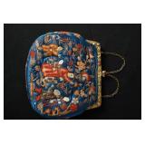 Vintage Chinese embroidered hand bag