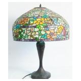 Tiffany style lamp w stained glass shade