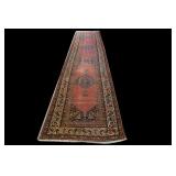 Handmade wool Heriz Rug - runner