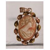 VICTORIAN10K GOLD CARVED SHELL CAMEO PENDANT