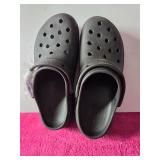 New Crocks Size 10 W