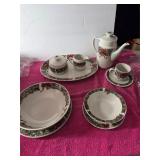 46 Piece Christmas Set Of 8 Dining Room Set 8