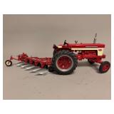 Farmall 560 with McCormack 512 Moldboard Plow - Ertl - 18”x6”