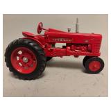 Farmall 300 - Ertl - National Farm Toy Show 11-10-84 - 8”x5”