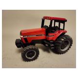 International Harvester 7150 - ERTL - 12'L x 8'H
