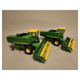 2 John Deere 6600 Diecast Combines - 13'L x 6'H