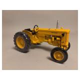 John Deere 40 Industrial Two Cylinder - ERTL - SN 0600SF00 - 7”
