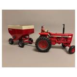 International 826 Farmall with Wagon - ERTL - 22”