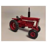 International 966 Farmall Turbo - ERTL - 10”