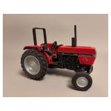 Case International 695 - Ontario Show 8/27/95 - Scale Models - 9”