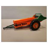 New Idea Manure Spreader - 11'L x 4'H